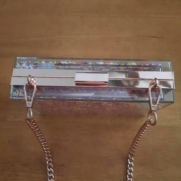 FAO Schwarz DIY Fill and Refill Sprinkle Shoulder Bag Purse - Picture 3 of 7